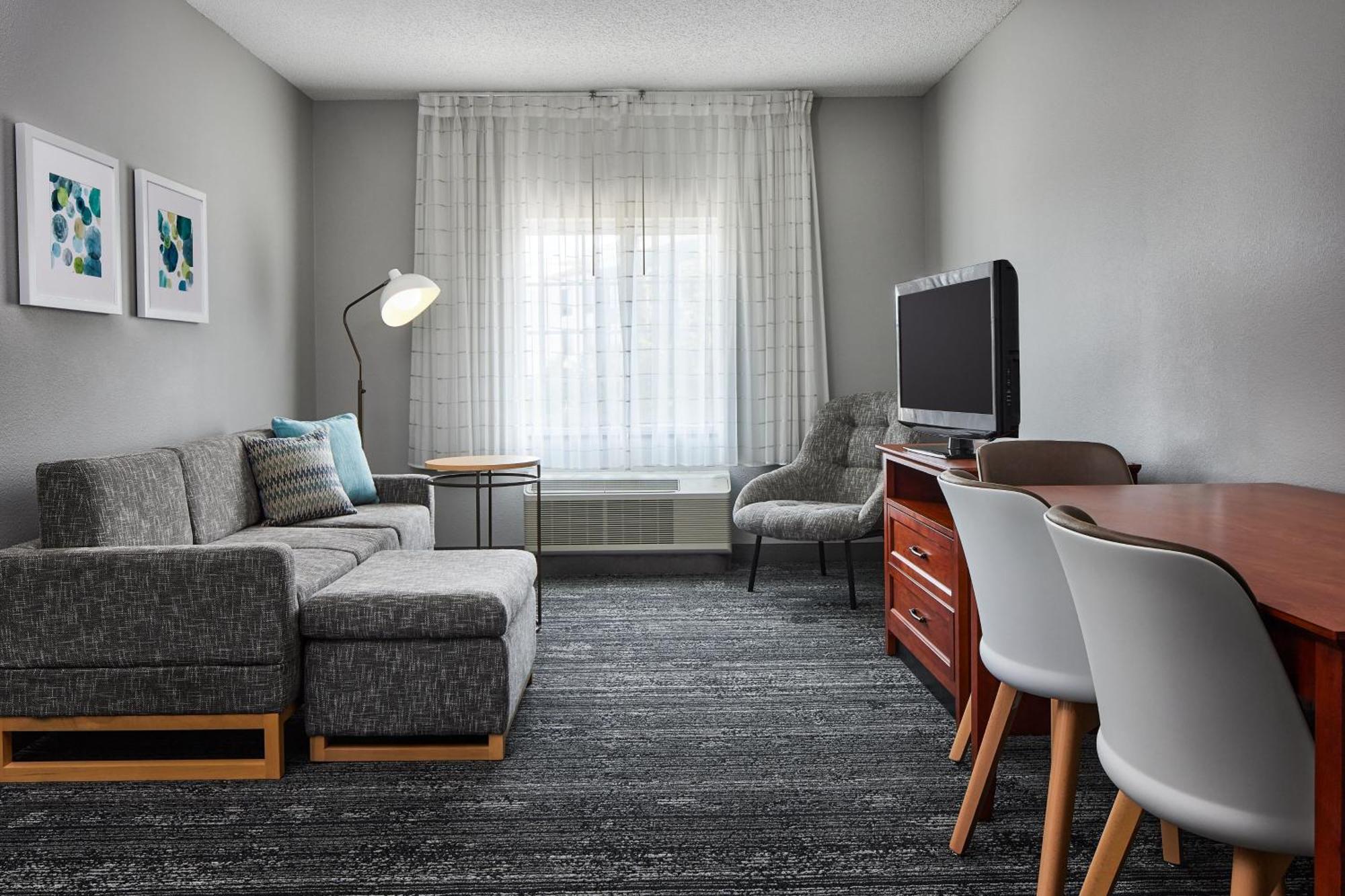 Towneplace Suites By Marriott Colorado Springs South Ngoại thất bức ảnh