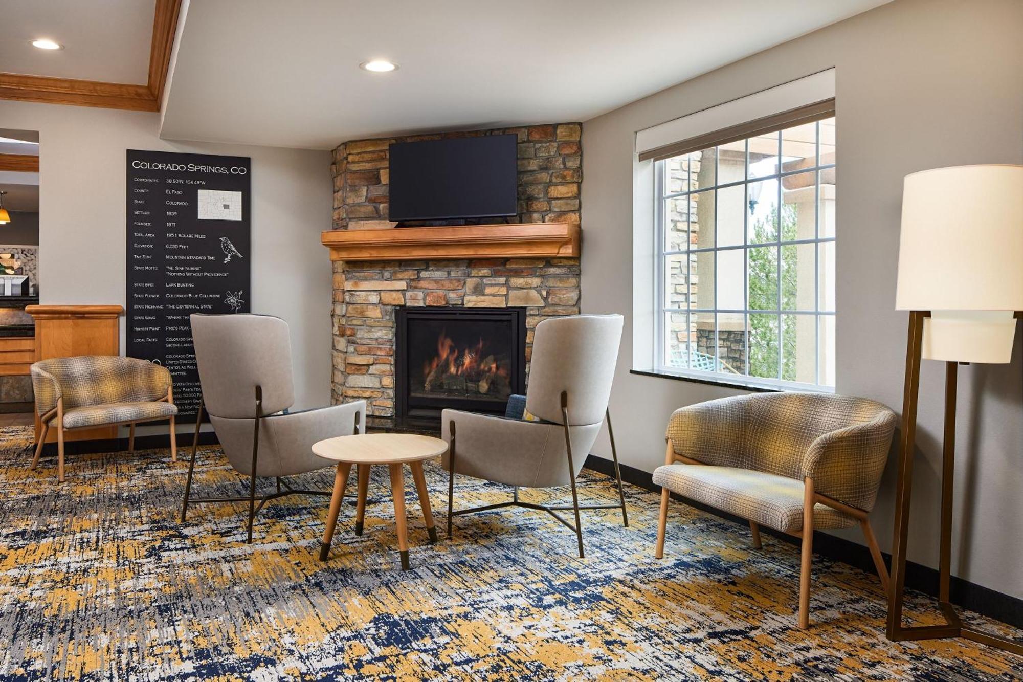 Towneplace Suites By Marriott Colorado Springs South Ngoại thất bức ảnh